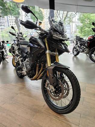 TRIUMPH TIGER 1200 BLACK EDITION TRIUMPH TIGER 1200 BLACK EDITION